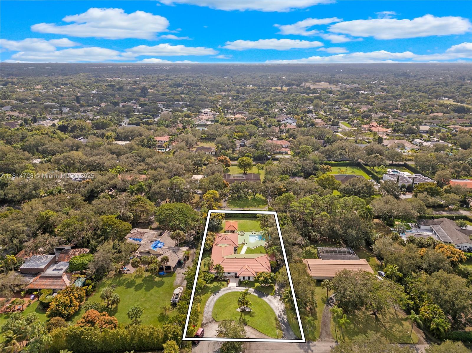 9470 SW 97th St Miami, FL 33176