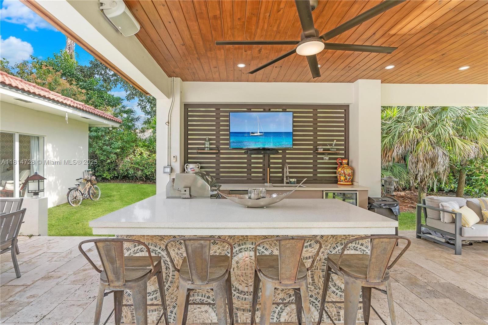 9470 SW 97th St Miami, FL 33176