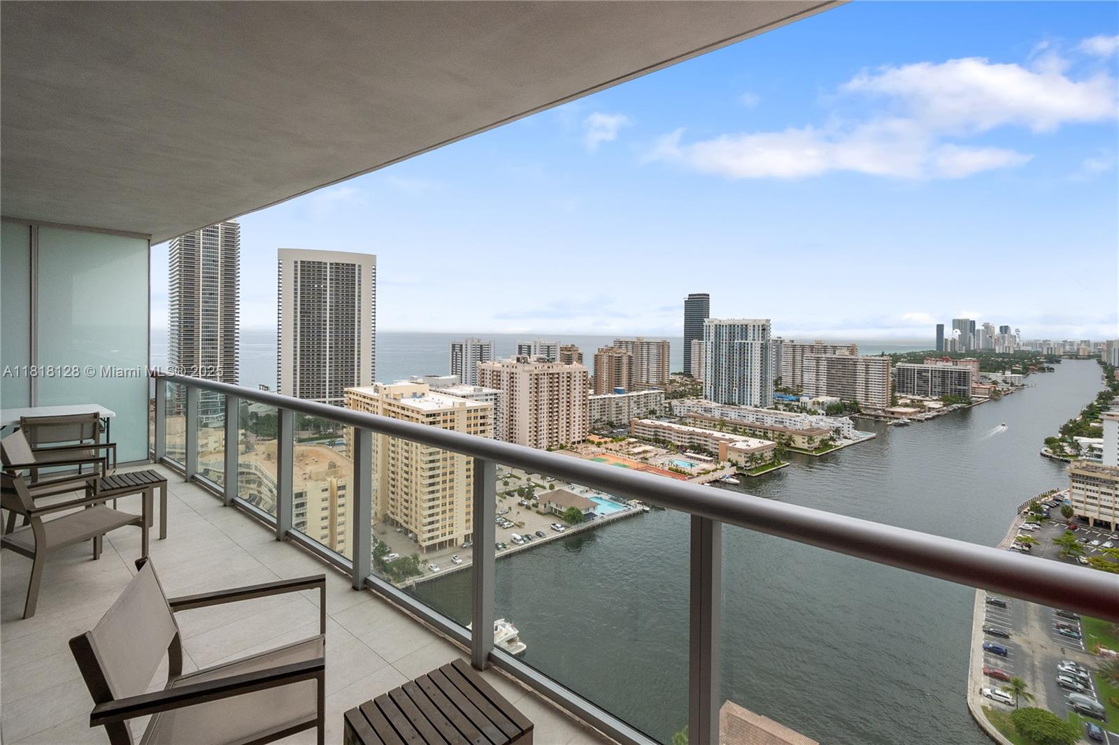 image Beachwalk Condominium20