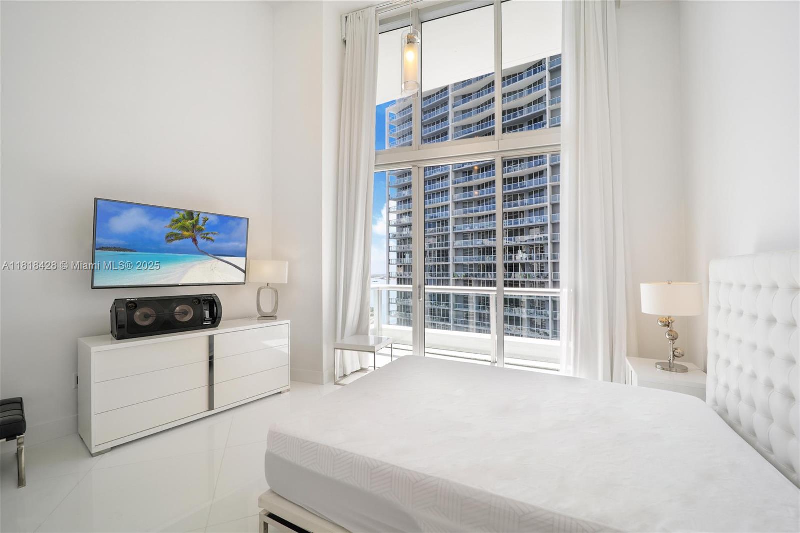 image Icon Brickell Tower 115