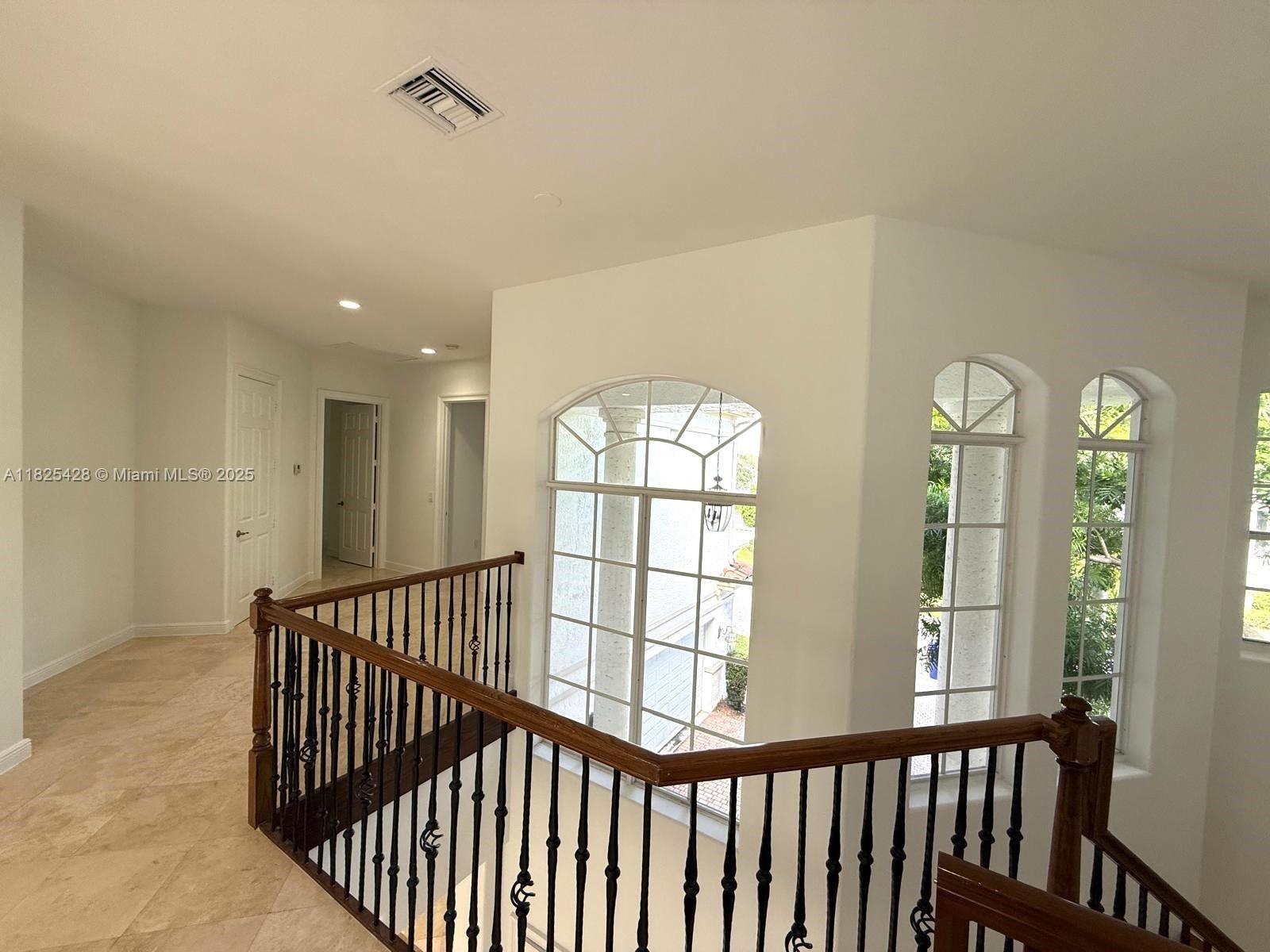 996 Sanibel Dr Hollywood, FL 33019 996 Sanibel Dr Hollywood, FL 33019