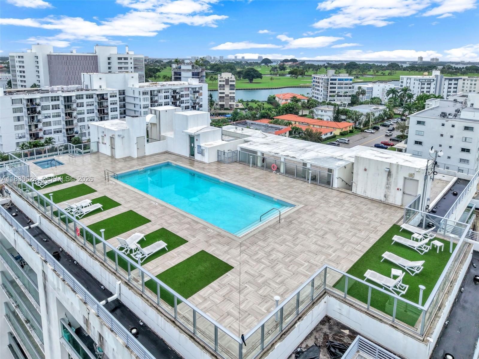 image Bay Harbor Club32