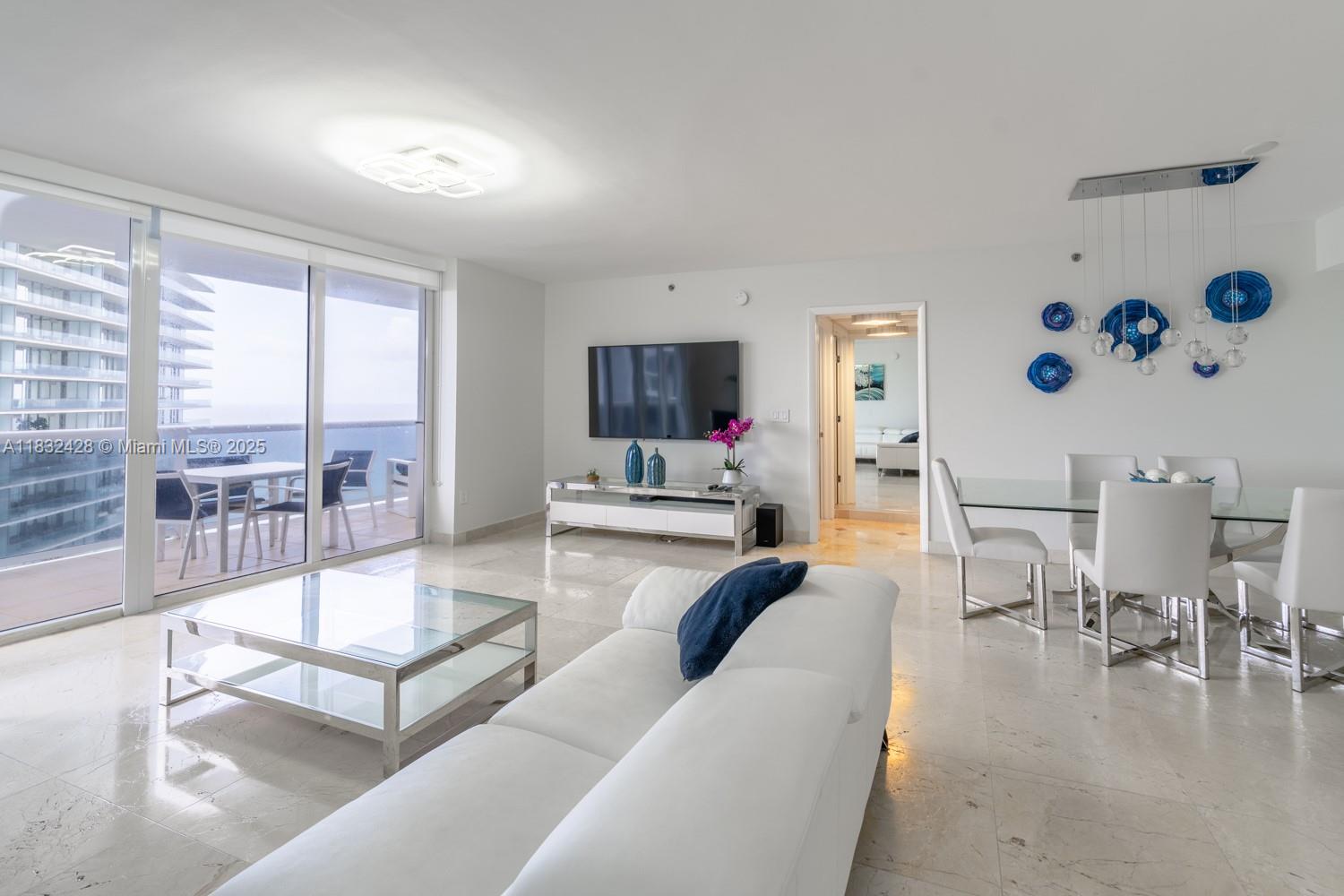 image Ocean Three Condo11