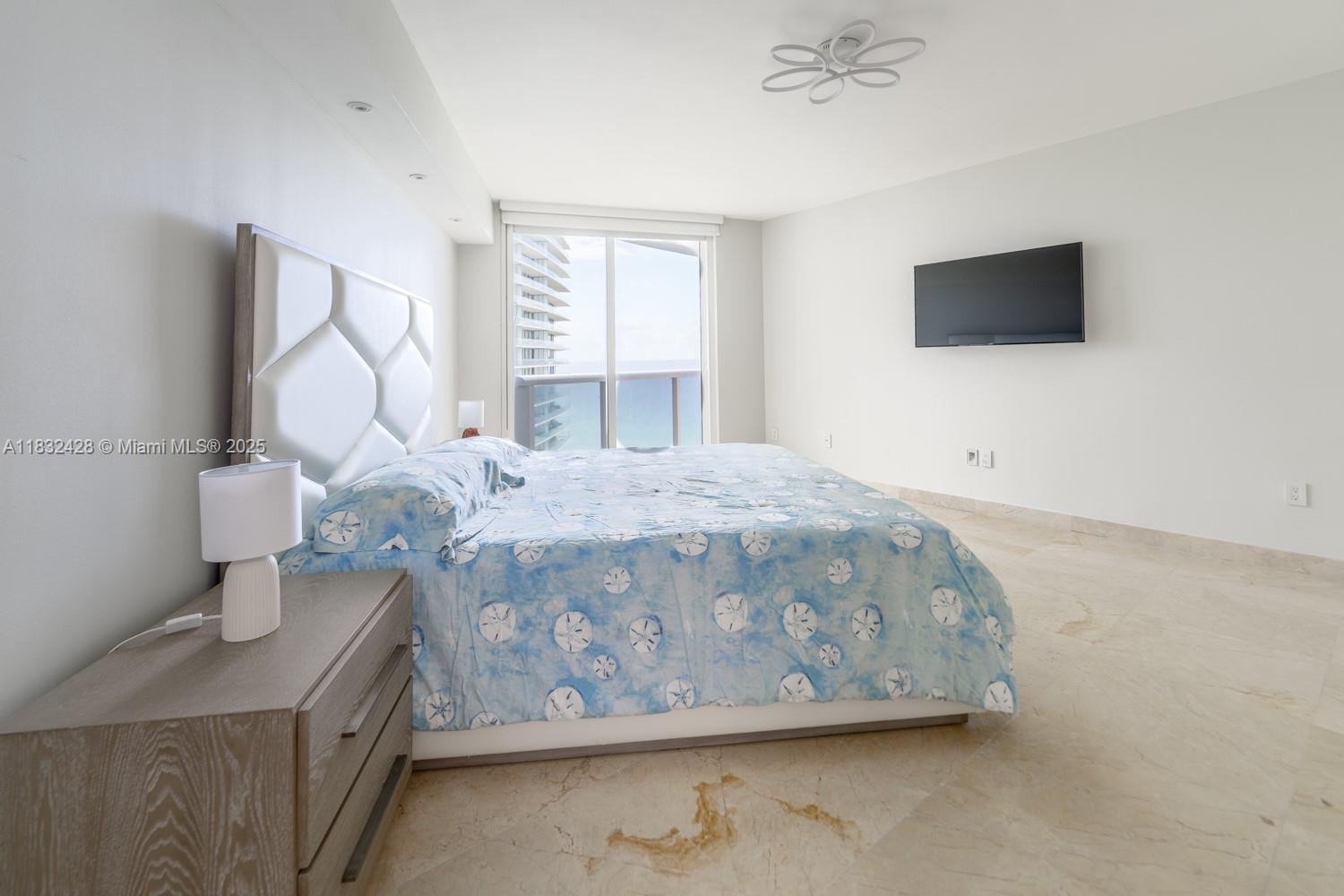 image Ocean Three Condo25