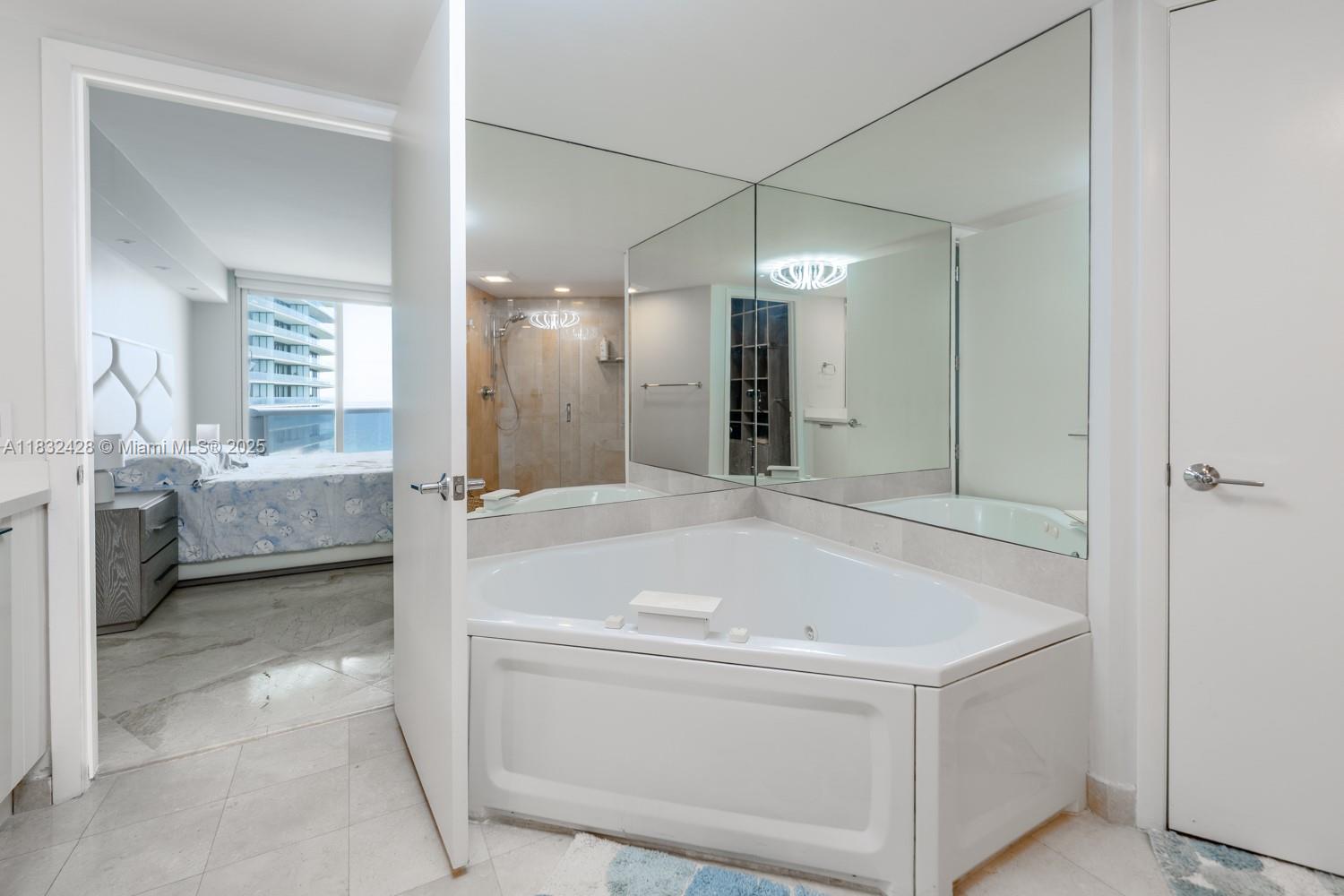 image Ocean Three Condo28