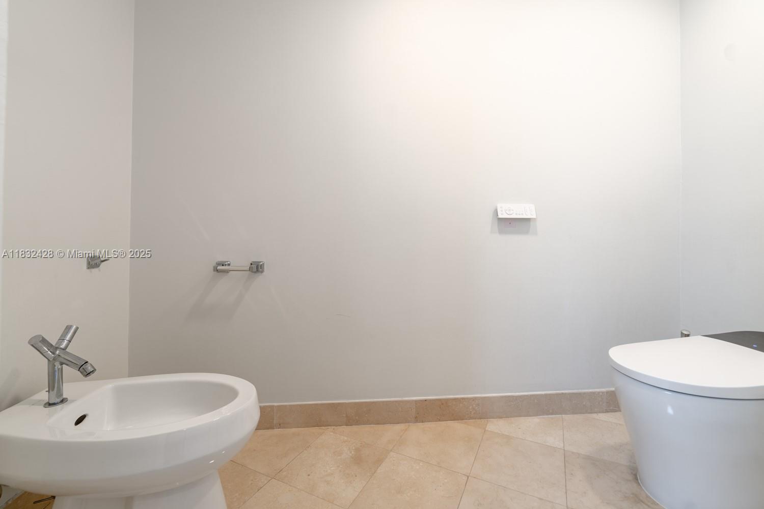 image Ocean Three Condo29