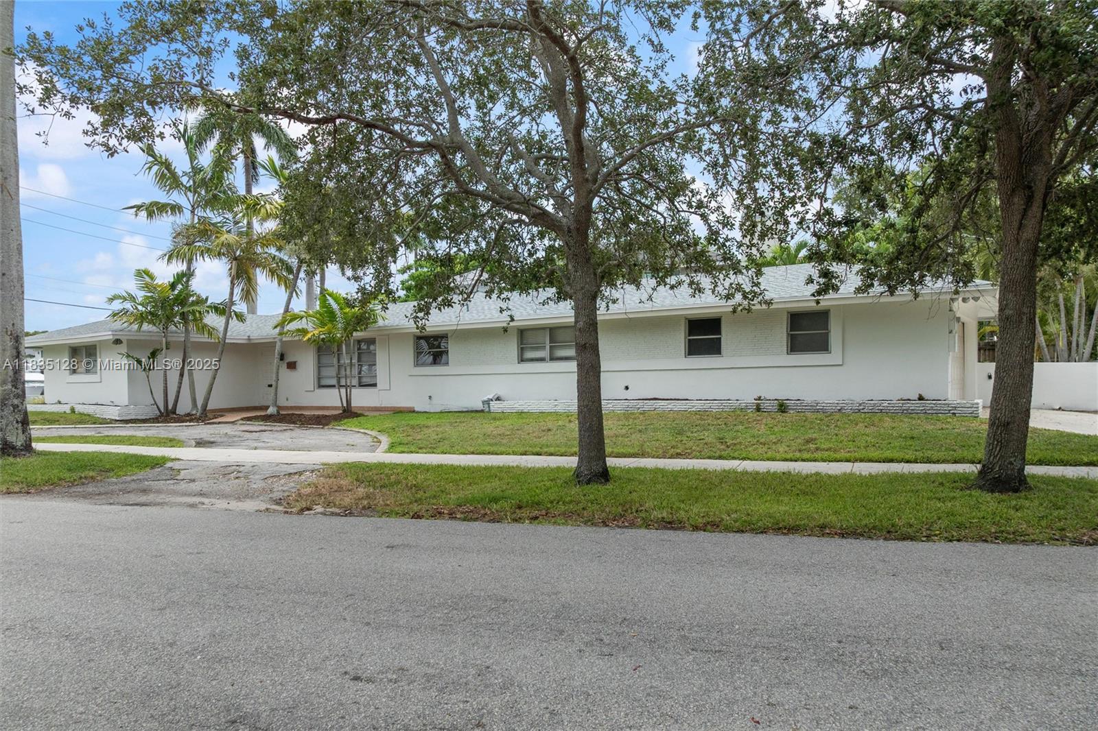 1101 Cordova Rd Fort Lauderdale, FL 33316 1101 Cordova Rd Fort Lauderdale, FL 33316