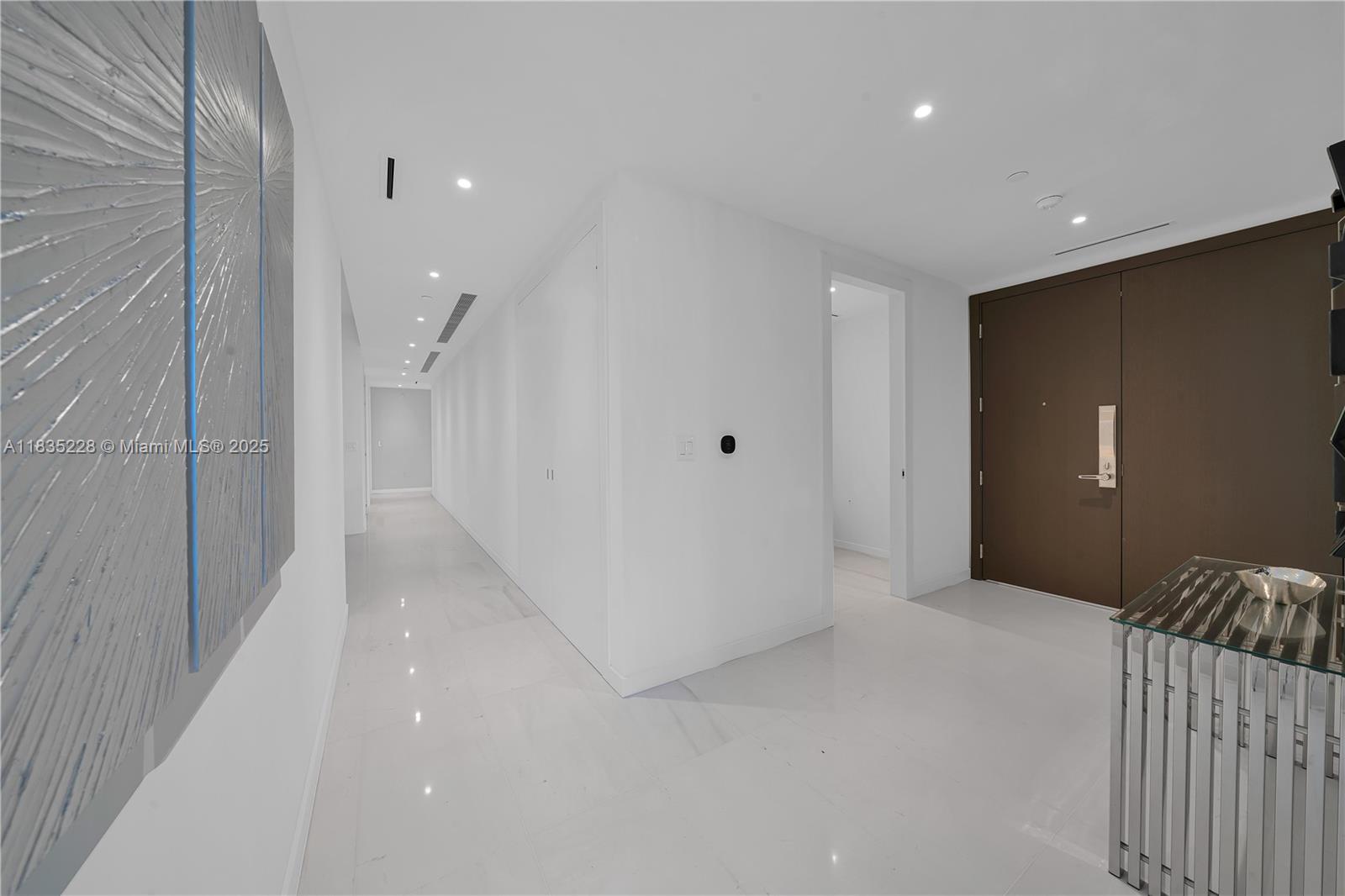 image Aston Martin Residences36