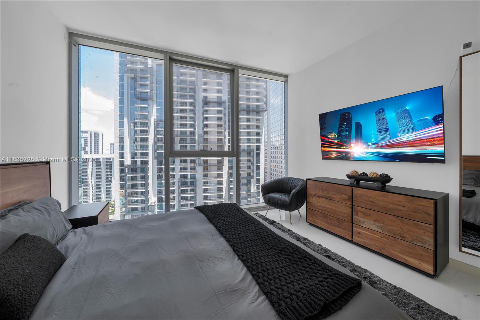 image Aston Martin Residences39