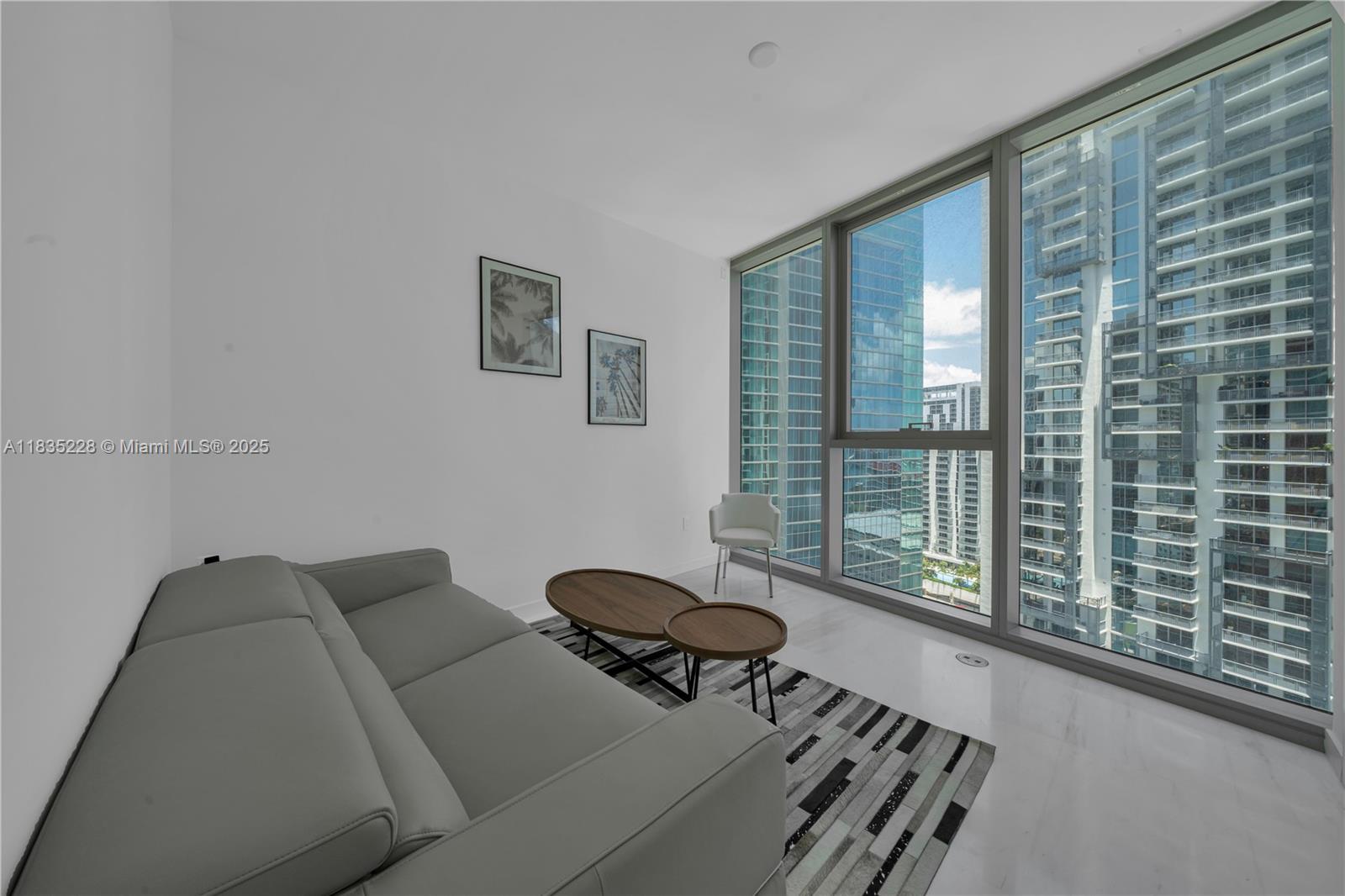 image Aston Martin Residences41