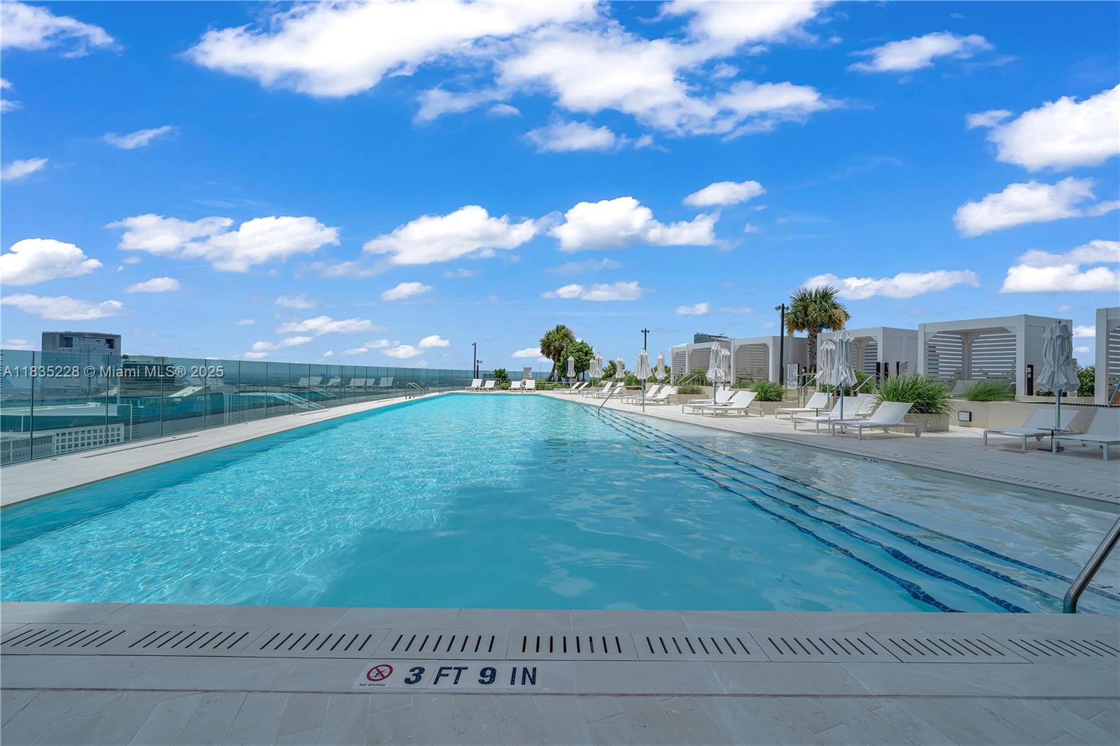 image Aston Martin Residences59