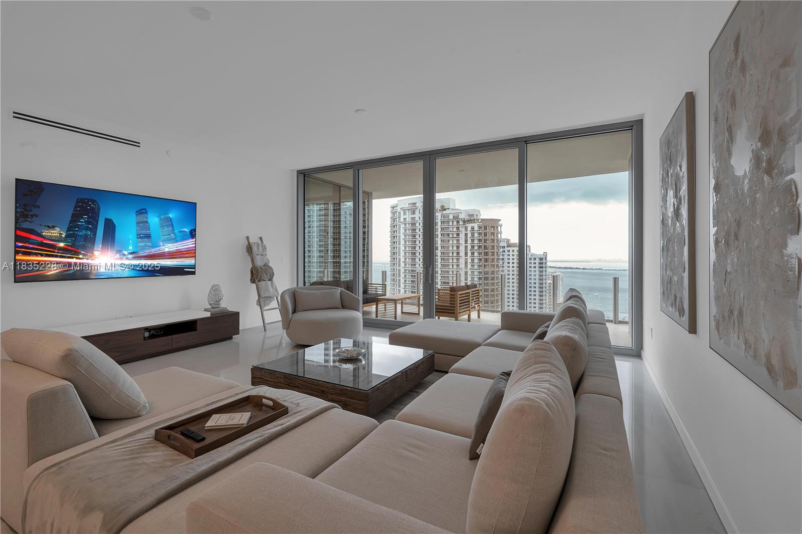 image Aston Martin Residences6