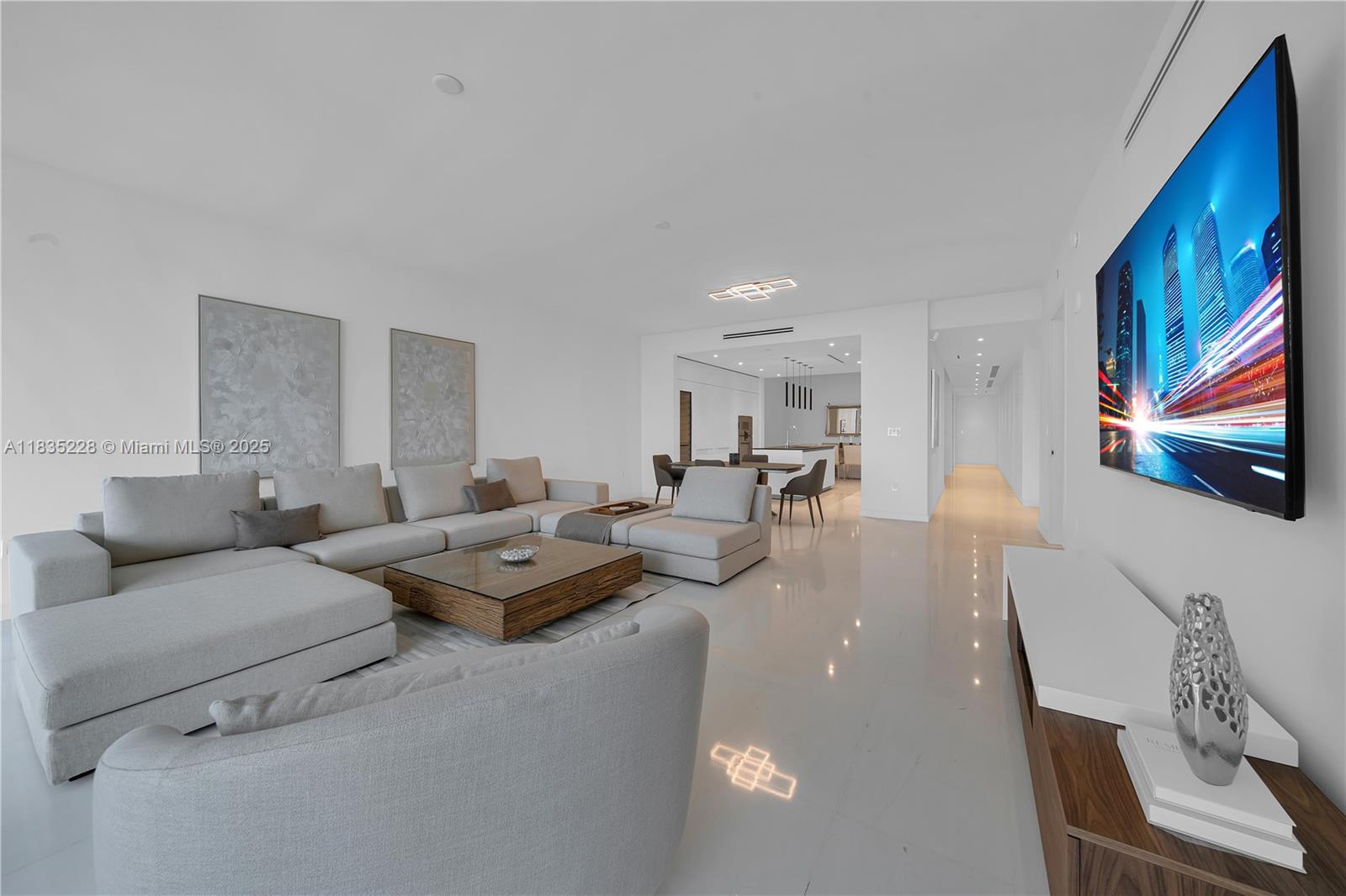 image Aston Martin Residences8