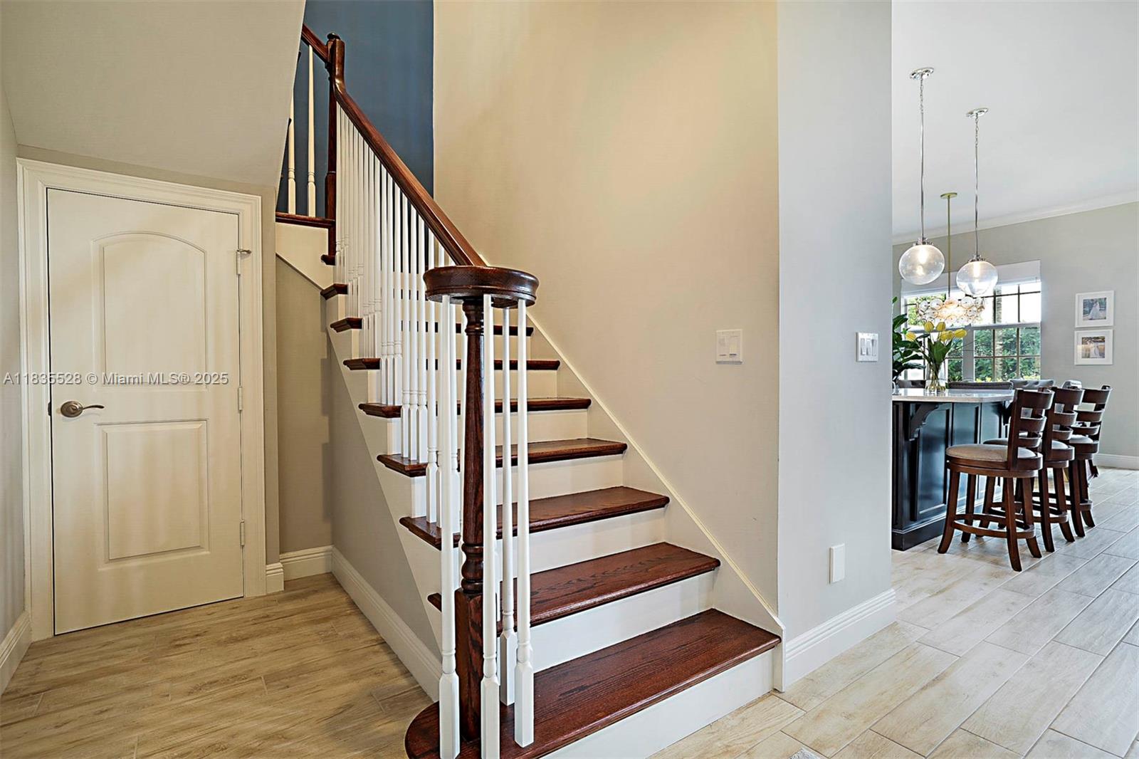 122 Ocean Breeze Dr Juno Beach, FL 33408