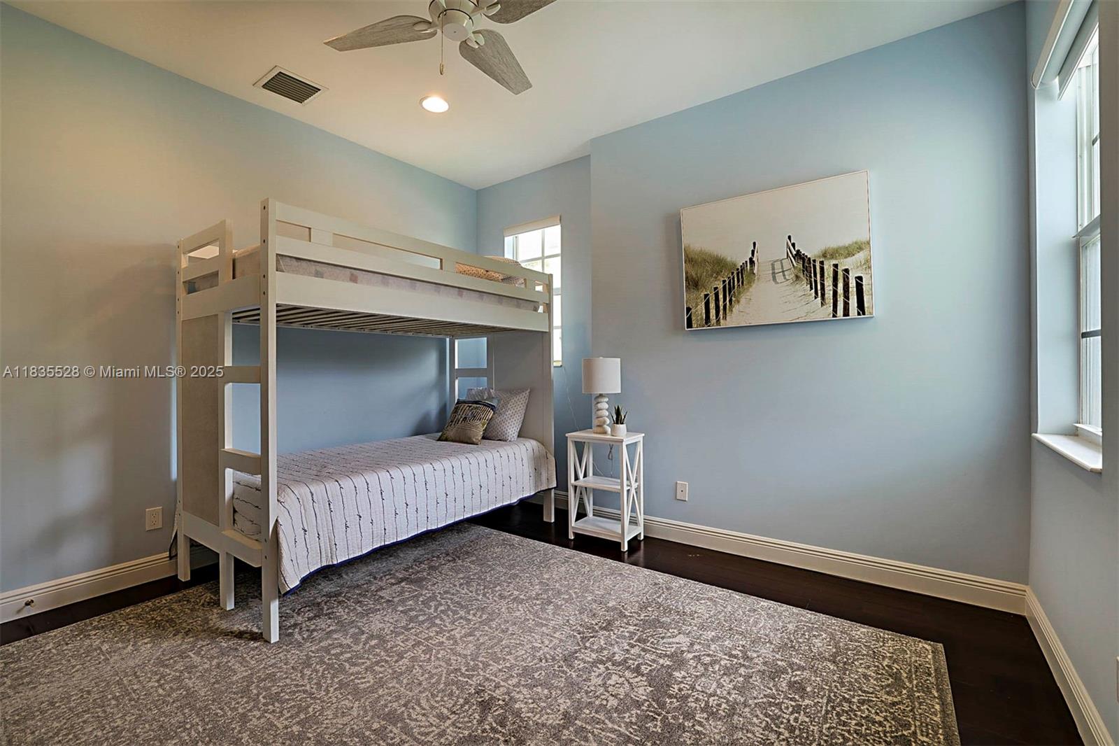 122 Ocean Breeze Dr Juno Beach, FL 33408