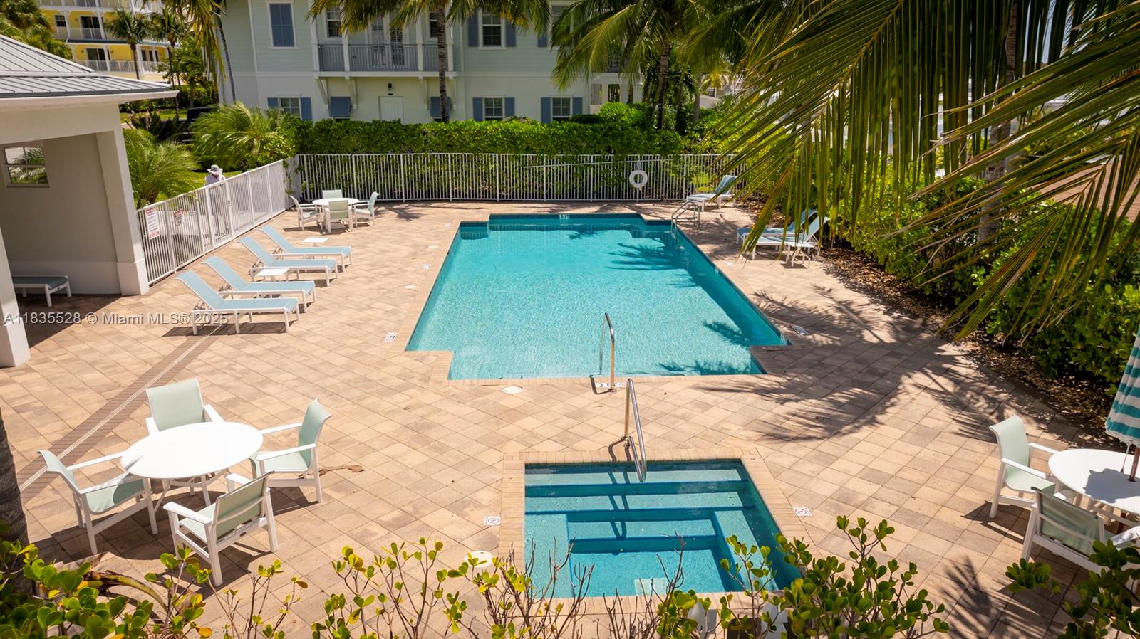 122 Ocean Breeze Dr Juno Beach, FL 33408