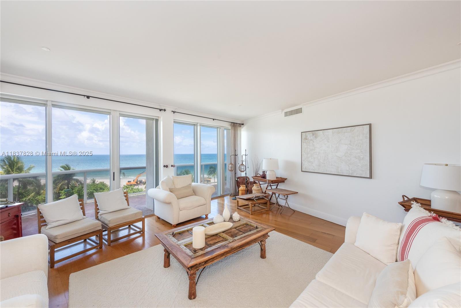 9601 Collins Ave #505