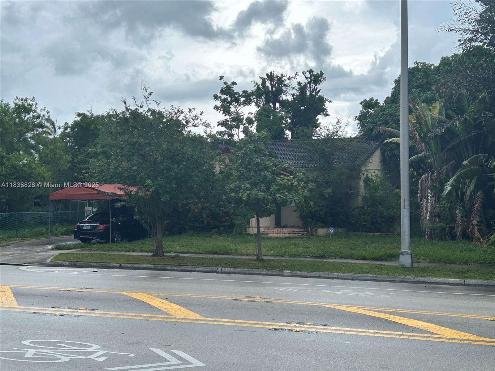 1739 SW 12th Ave Miami, FL 33129