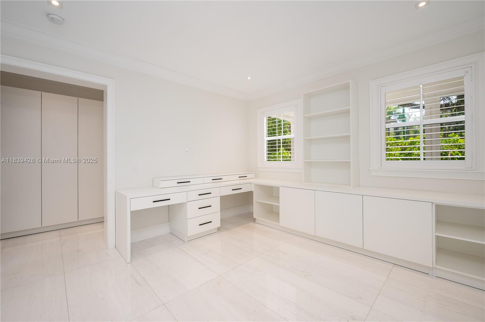 680 Destacada Ave Coral Gables, FL 33156 680 Destacada Ave Coral Gables, FL 33156