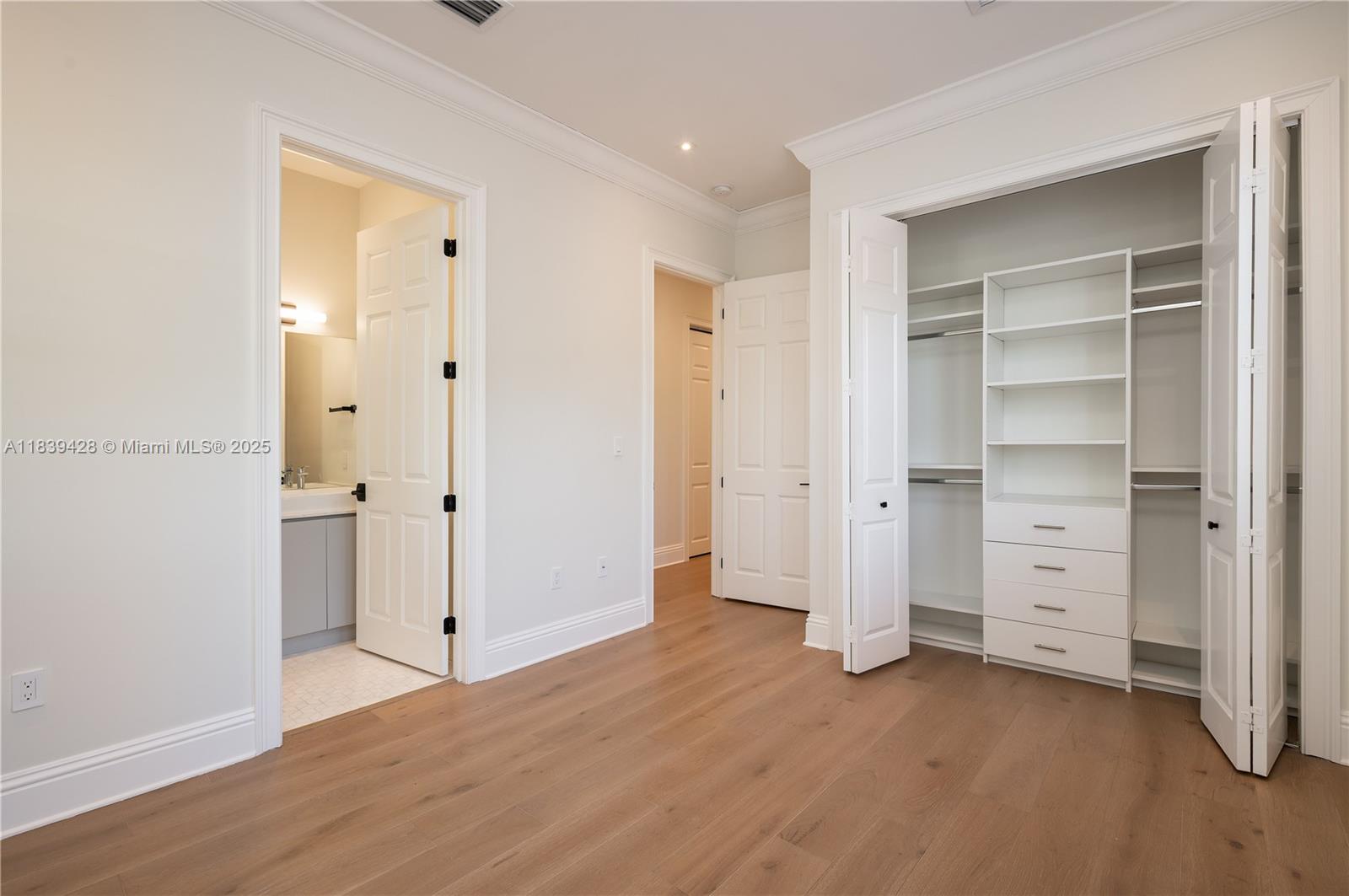 680 Destacada Ave Coral Gables, FL 33156 680 Destacada Ave Coral Gables, FL 33156