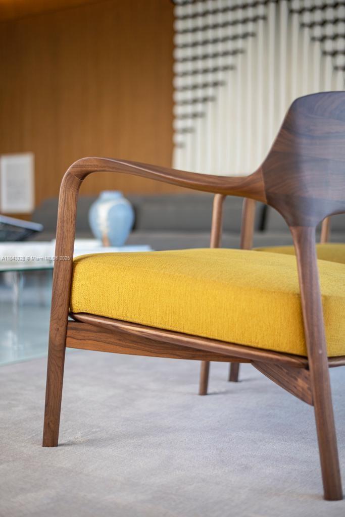 image TURNBERRY OCEAN CLUB COND19