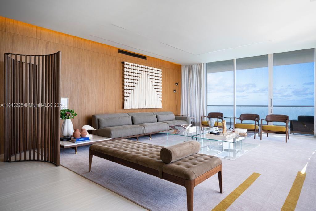 image TURNBERRY OCEAN CLUB COND2