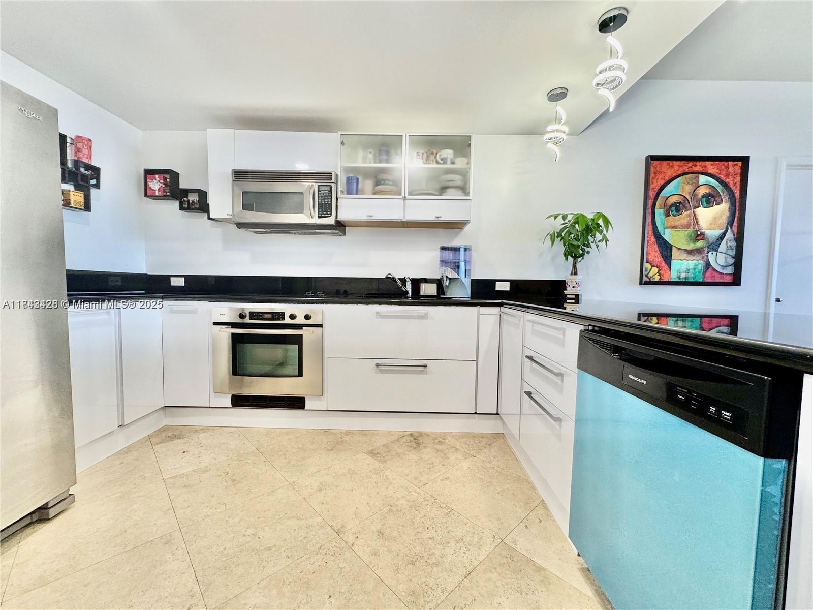 7929 West Dr #702 North Bay Village, FL 33141