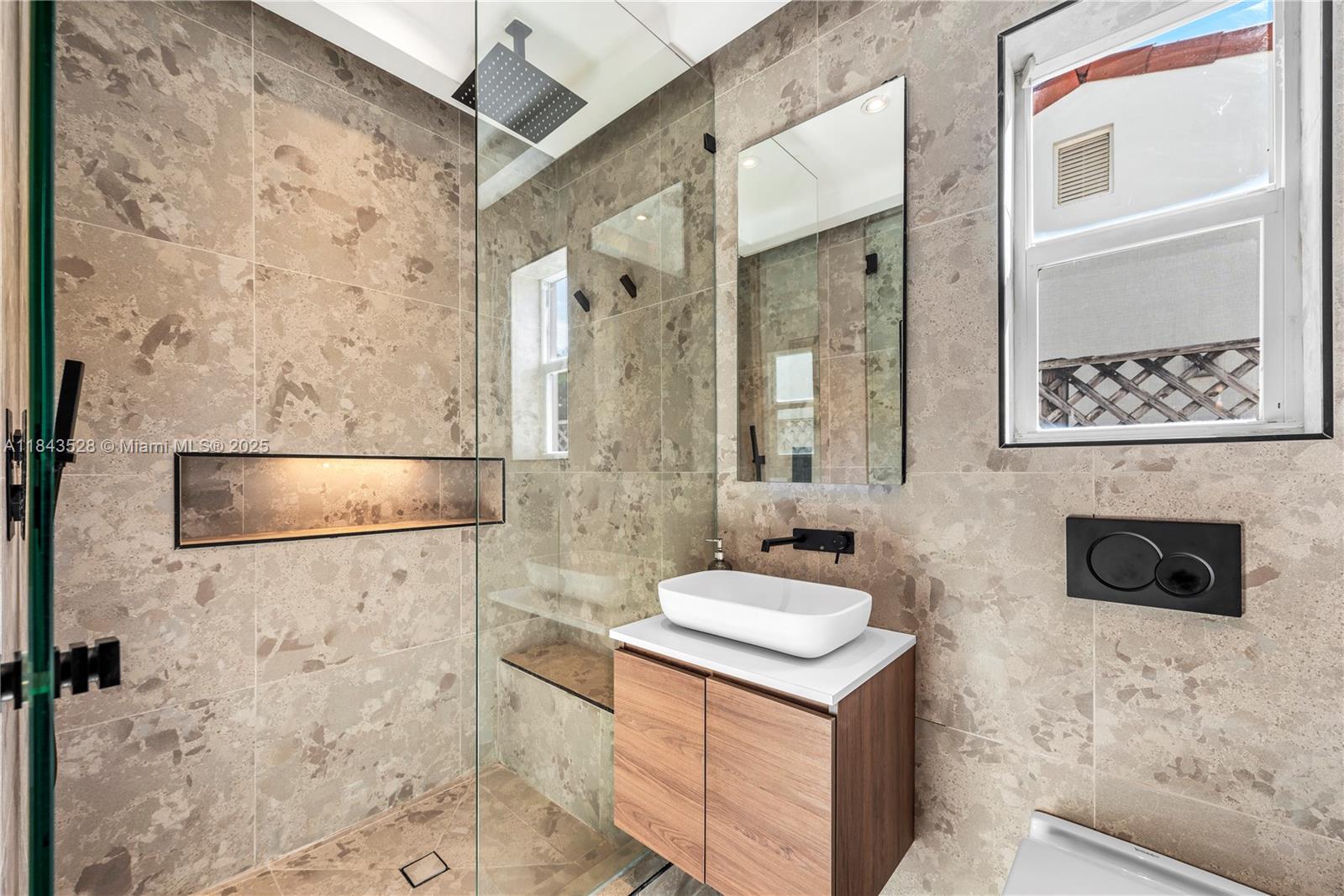 738 NE 72nd Ter Miami, FL 33138