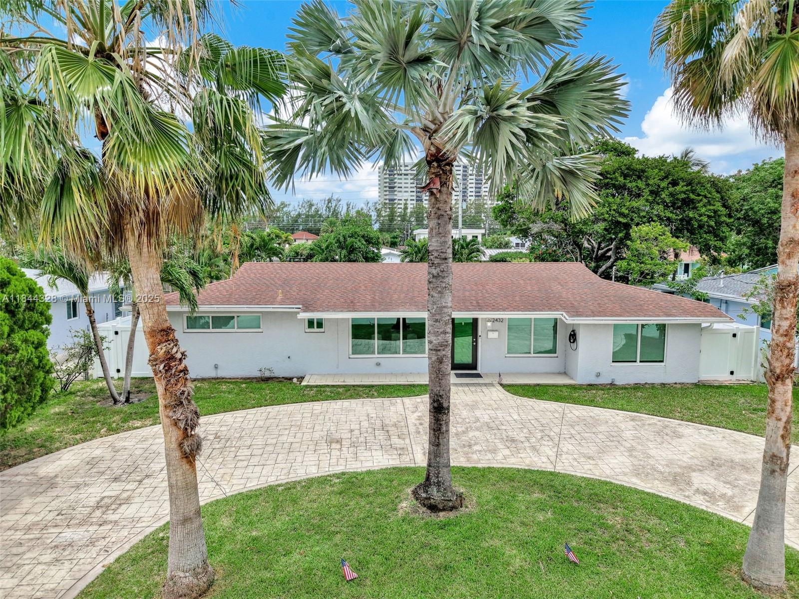2432 SE 13th St
