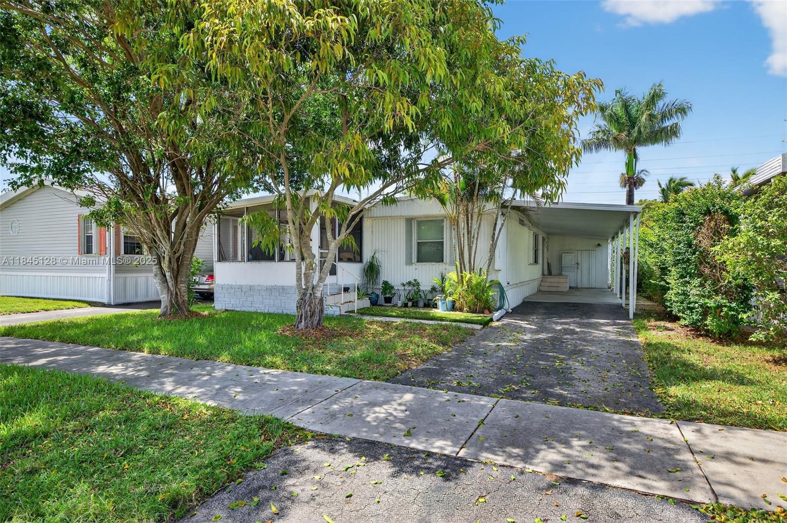 2430 SW 53rd St