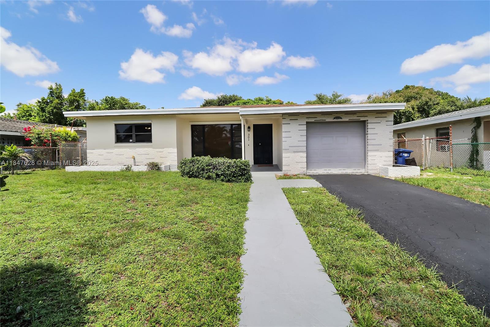 301 NW 33rd Ter