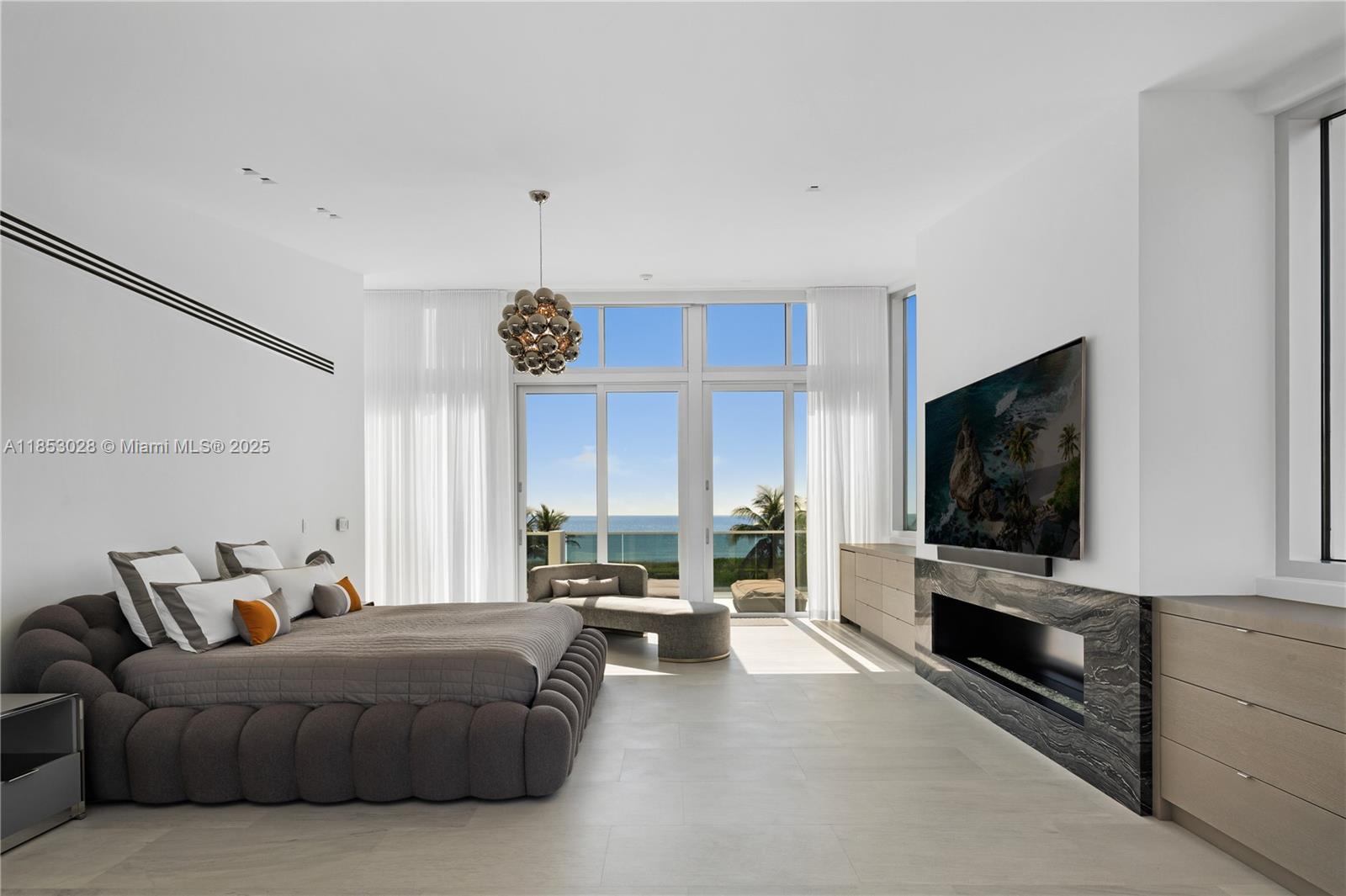 7815 Atlantic Way Miami Beach, FL 33141