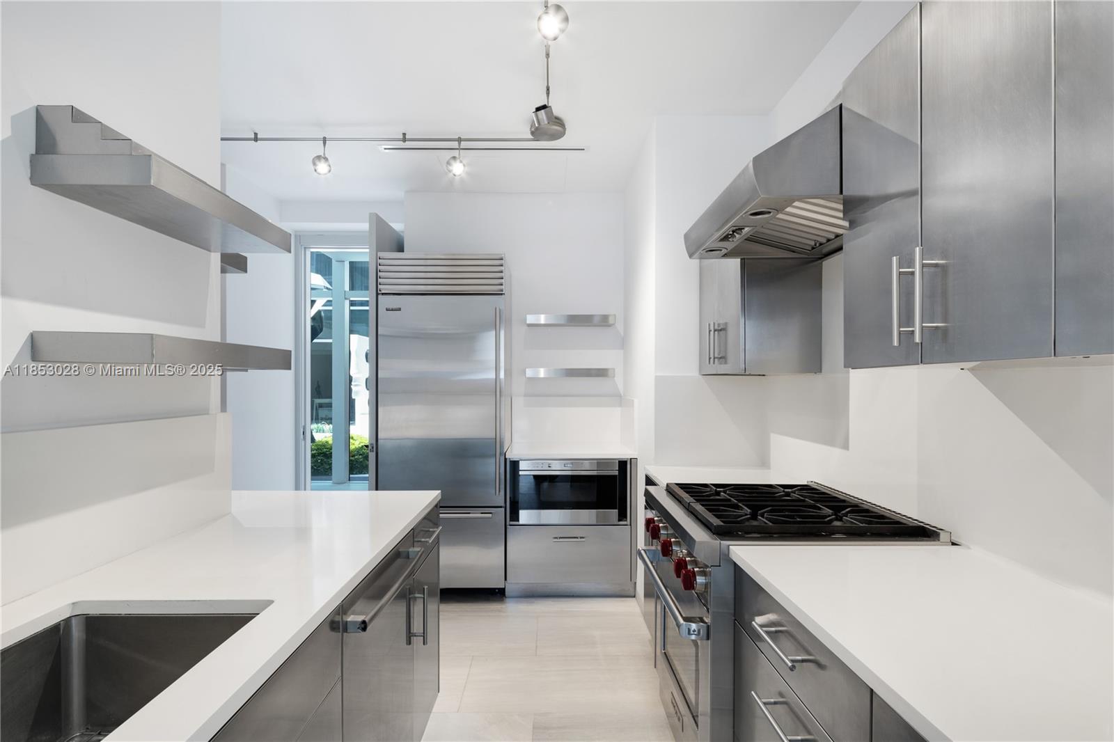 7815 Atlantic Way Miami Beach, FL 33141