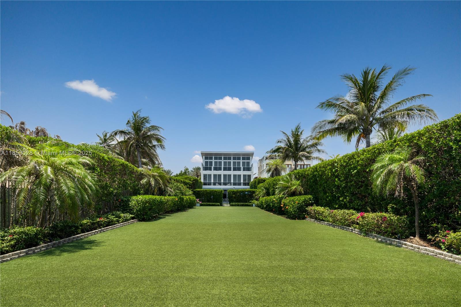 7815 Atlantic Way Miami Beach, FL 33141