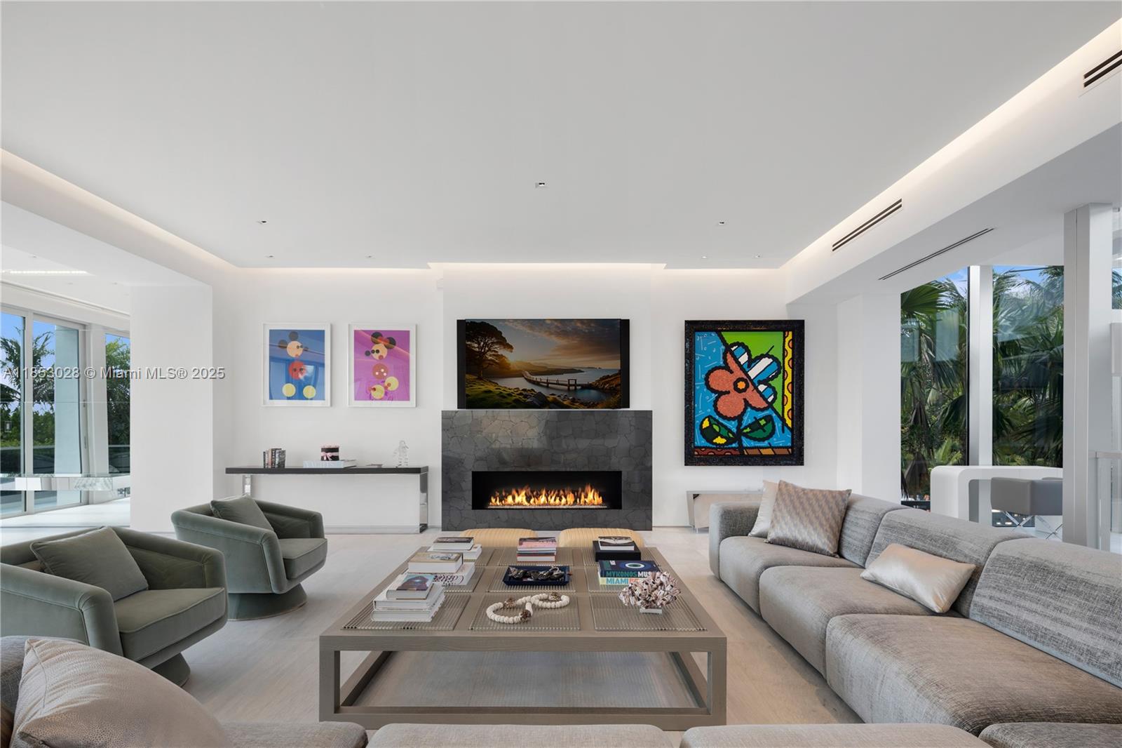 7815 Atlantic Way Miami Beach, FL 33141