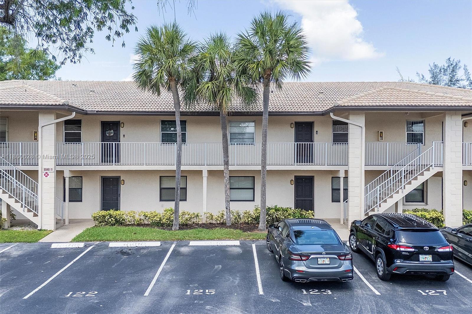 5540 Lakeside Dr #204