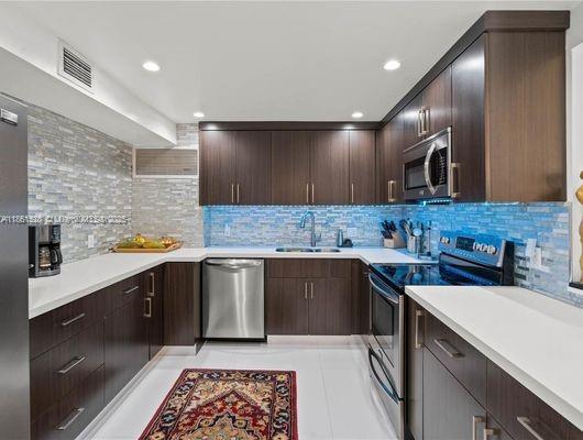 2801 NE 183rd St #2012W,Aventura, FL 33160