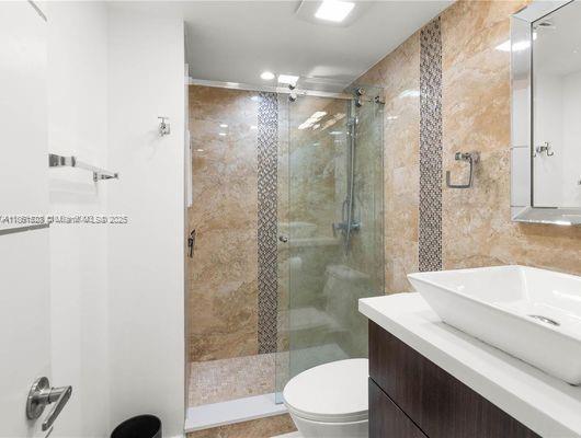 2801 NE 183rd St #2012W,Aventura, FL 33160