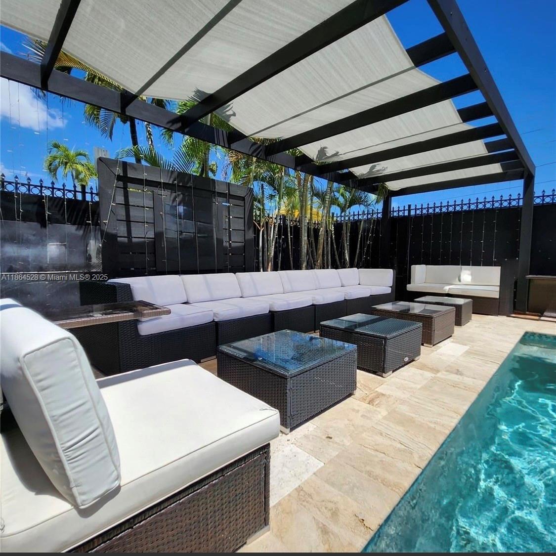 1700 SW 16th Ter