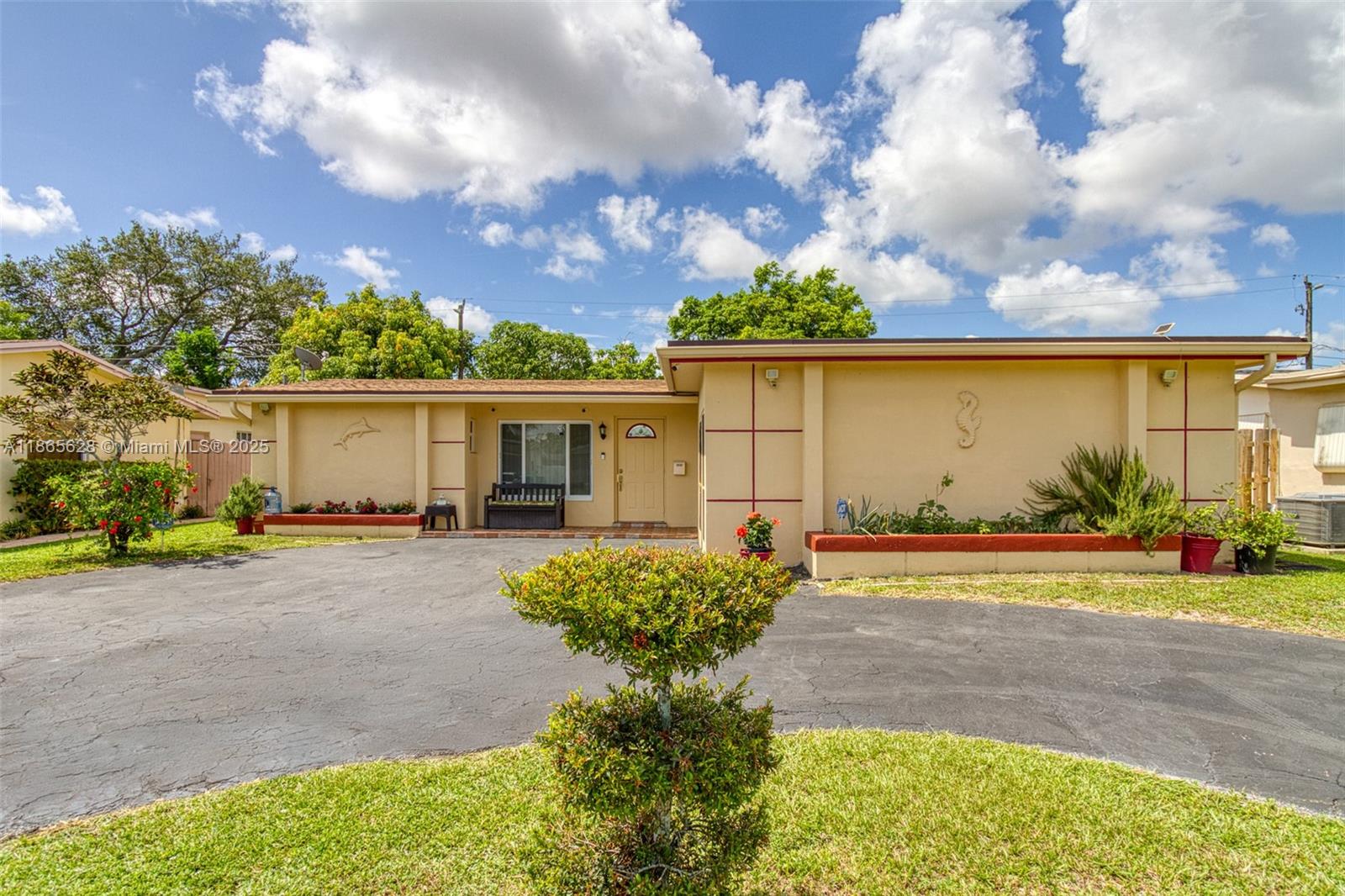 6530 NW 29th St