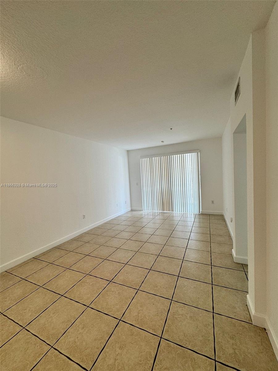 17620 NW 73rd Ave #104-17,Hialeah, FL 33015