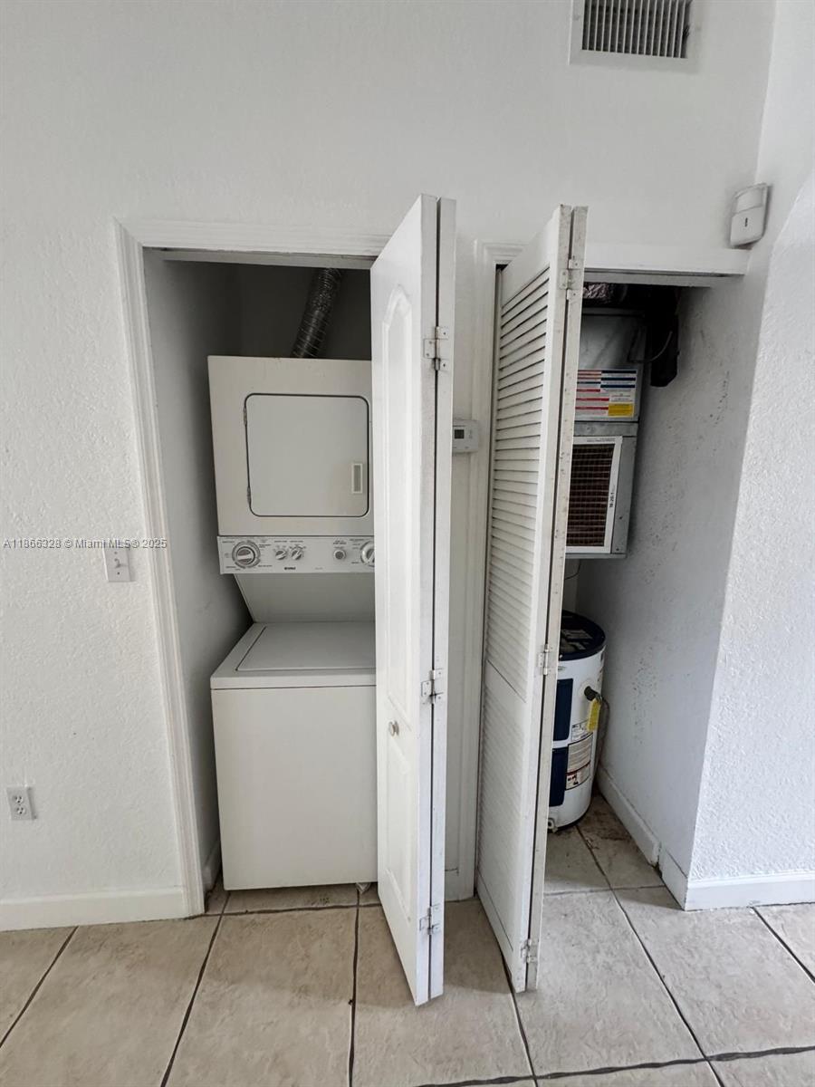 17620 NW 73rd Ave #104-17,Hialeah, FL 33015