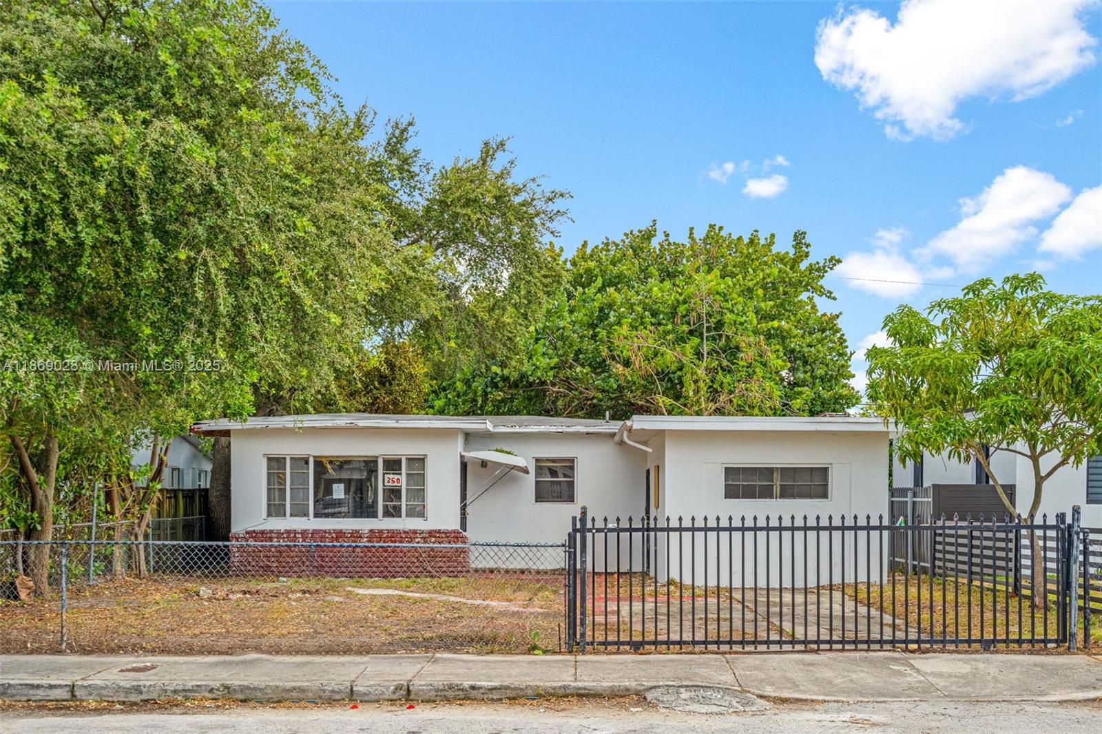 350 NW 45th St