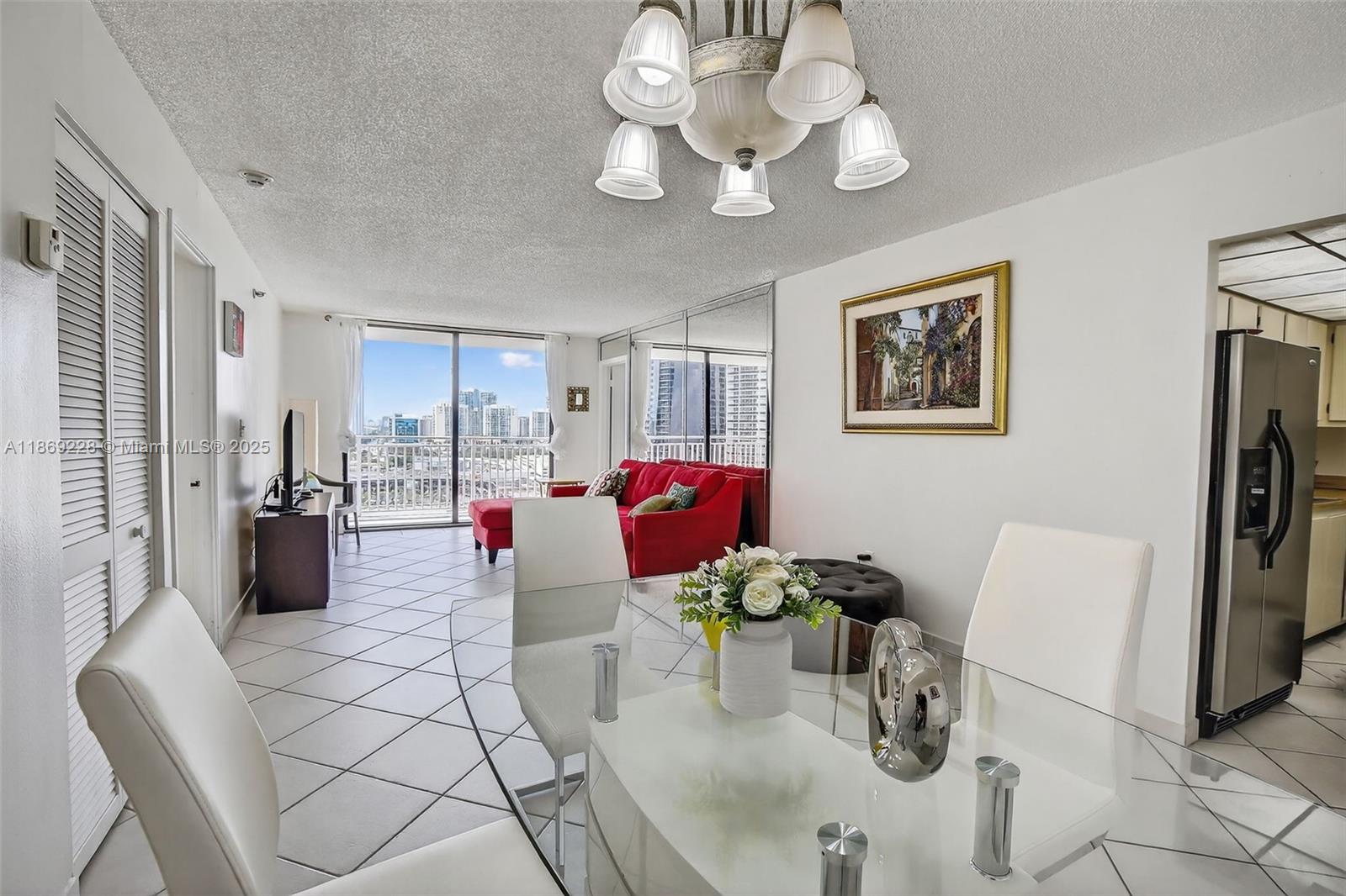 image Winston Towers 600 Condo1