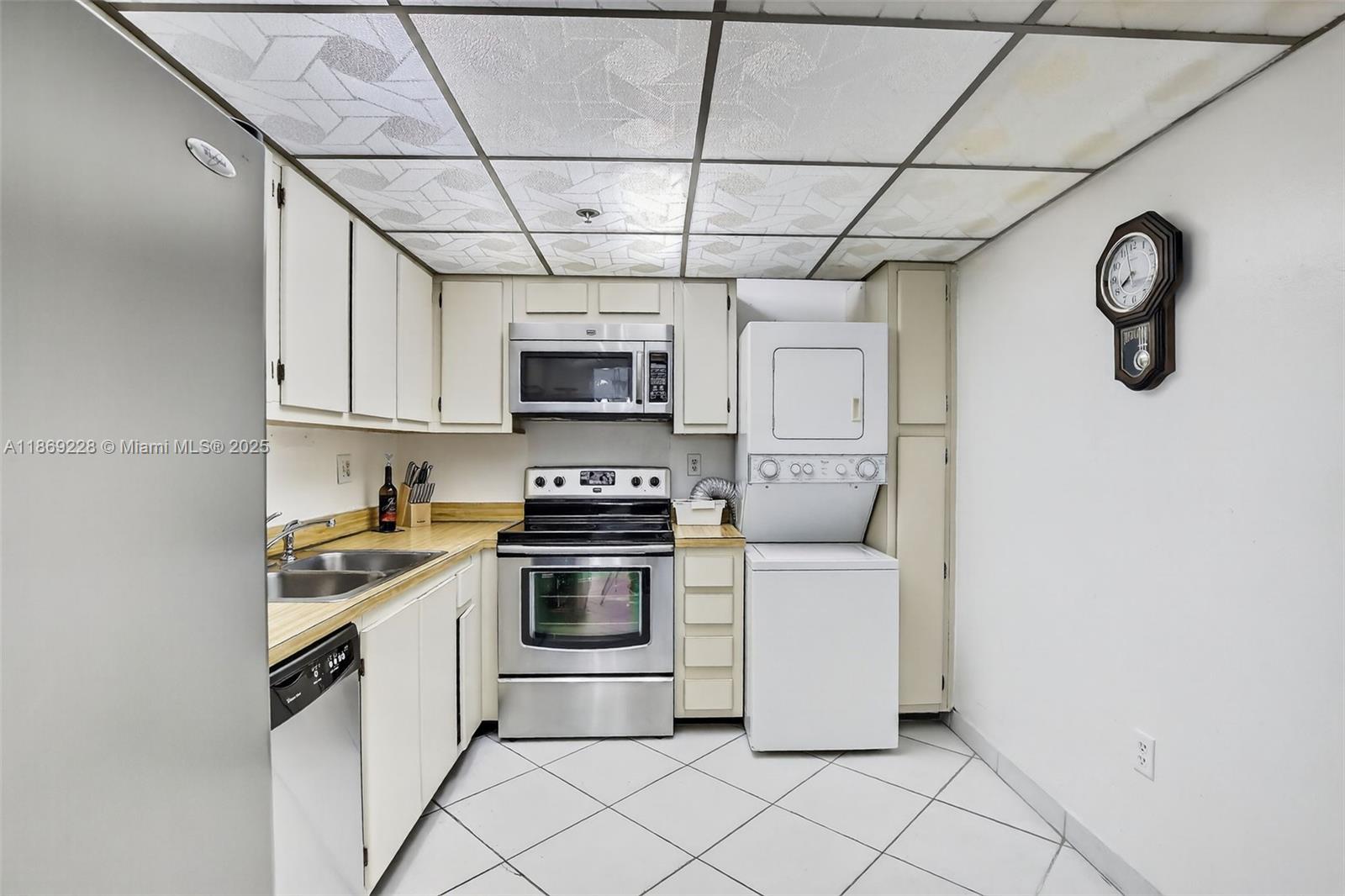 image Winston Towers 600 Condo7