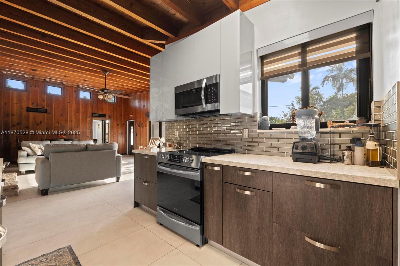 6539 SW 84th Ave Miami, FL 33143