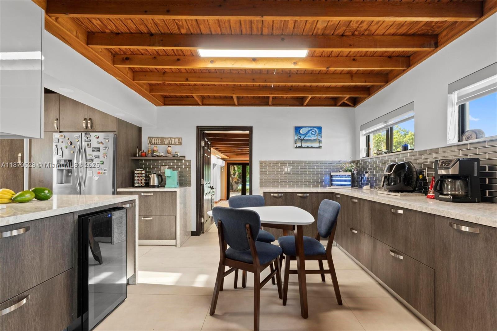 6539 SW 84th Ave Miami, FL 33143