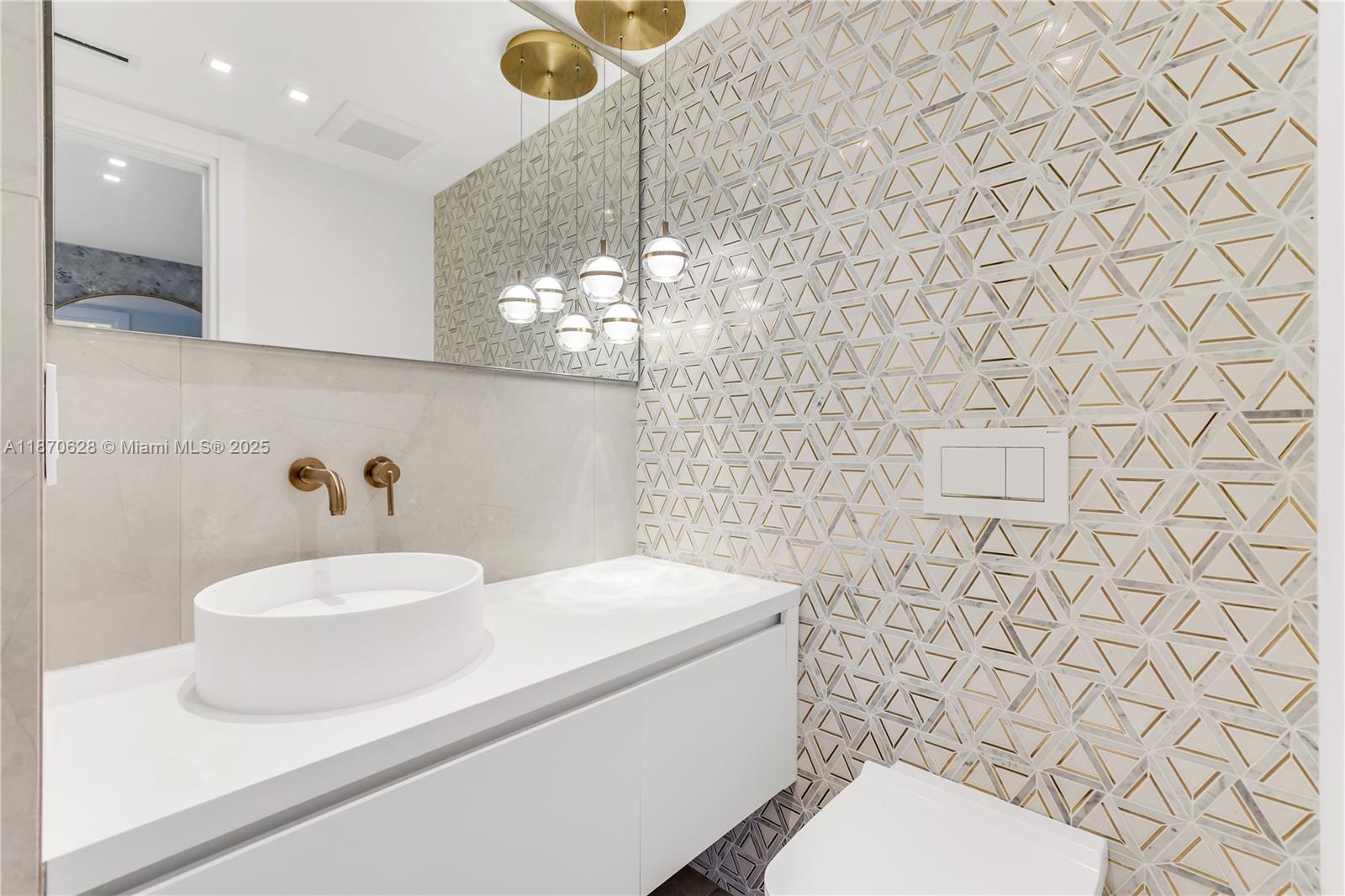 image Bal Harbour 101 Condo12