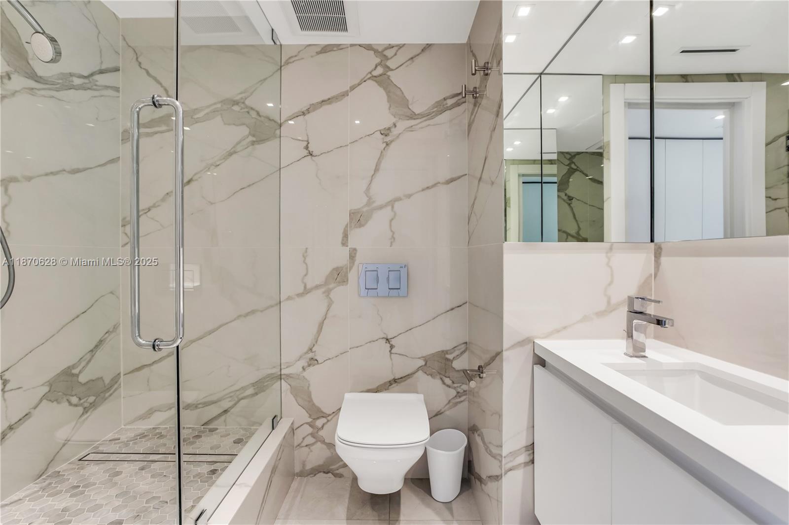 image Bal Harbour 101 Condo38