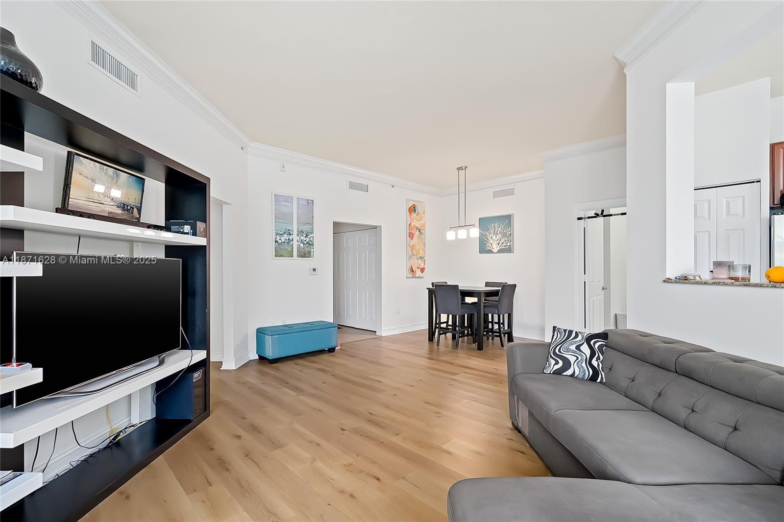 image Alaqua Condo9